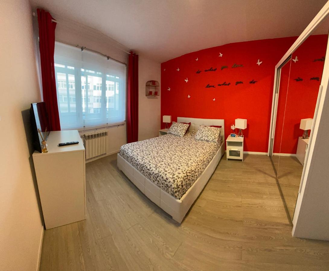 Apartamento Centro Frente Muralla 2 Lugo Bagian luar foto
